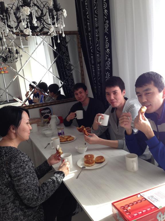 Triumph Astana Hostel Asztana Kültér fotó