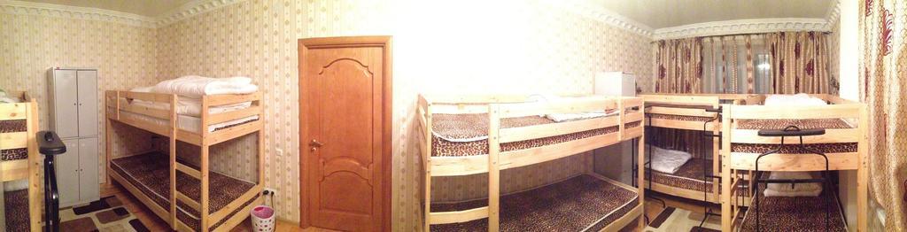 Triumph Astana Hostel Asztana Kültér fotó
