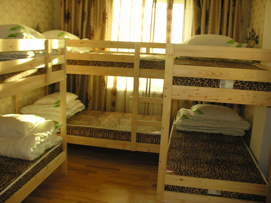 Triumph Astana Hostel Asztana Szoba fotó