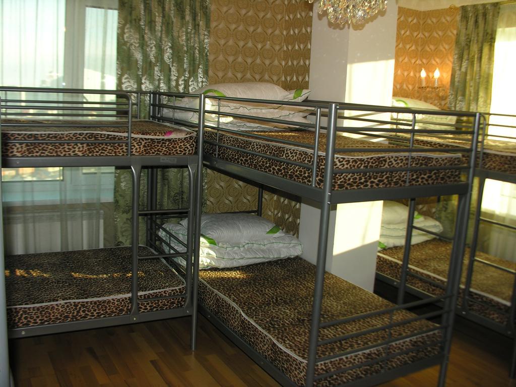 Triumph Astana Hostel Asztana Szoba fotó