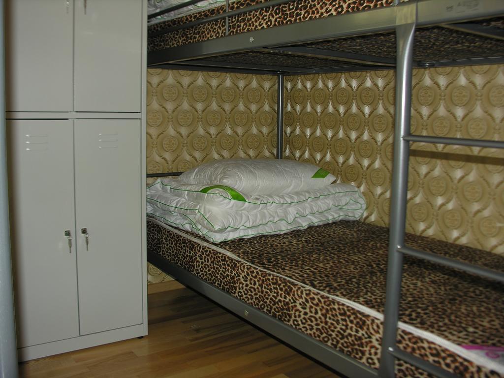 Triumph Astana Hostel Asztana Szoba fotó