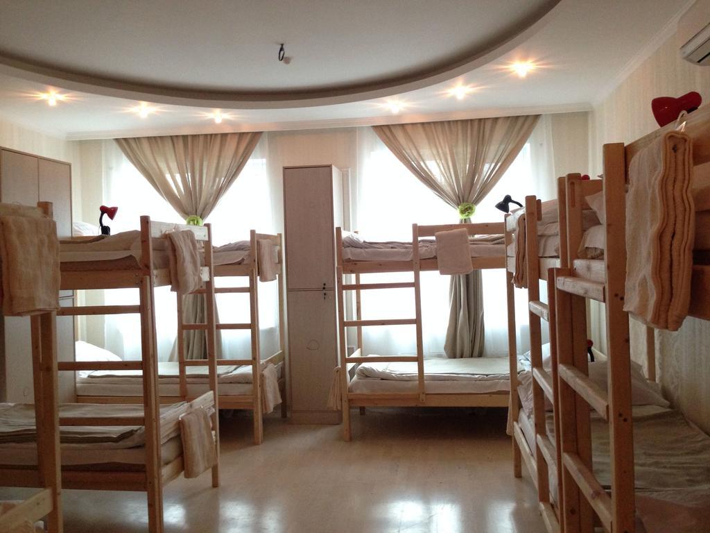Triumph Astana Hostel Asztana Szoba fotó