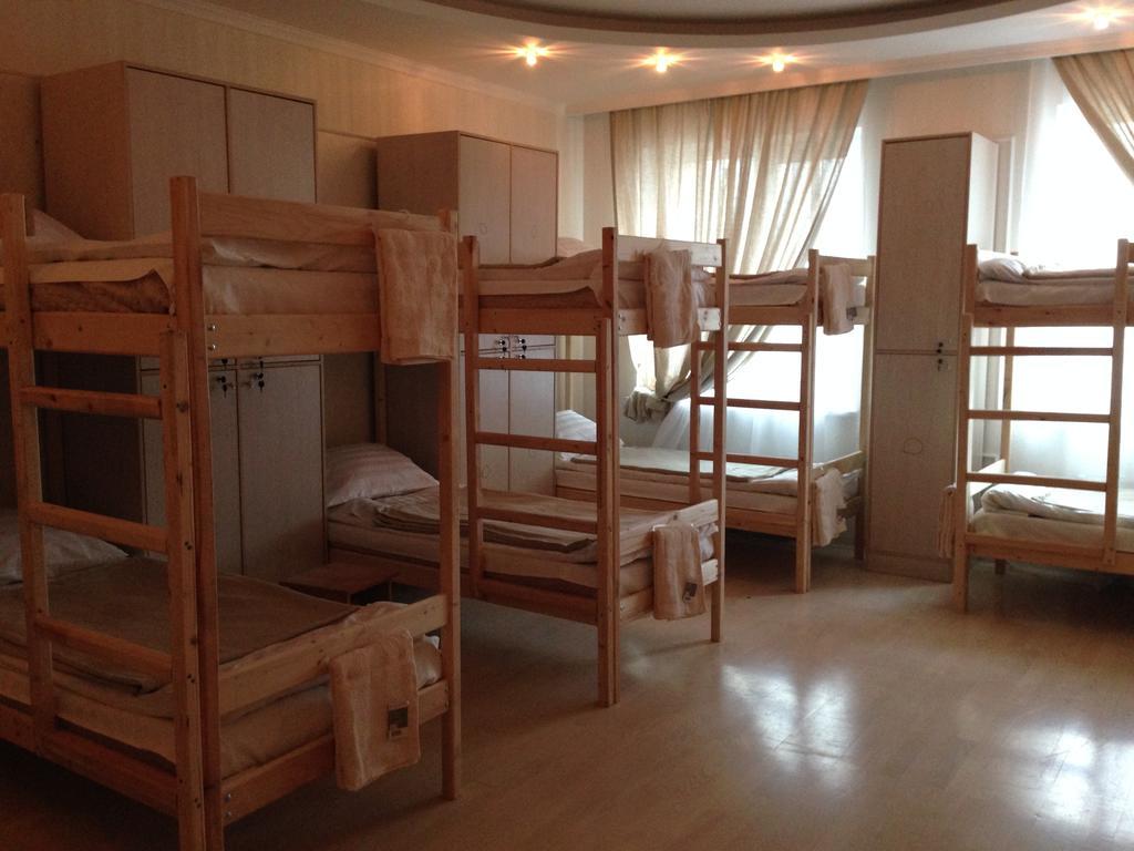 Triumph Astana Hostel Asztana Szoba fotó